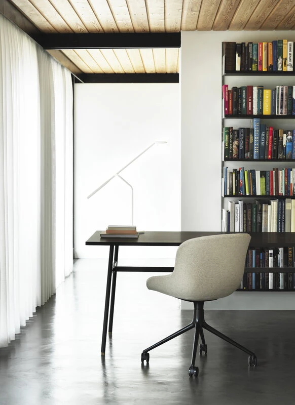 Normann Copenhagen Hyg Chair With 4 Wheels, Swivel, Black - Black Leather Ultra - Image 4