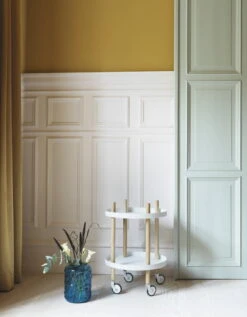 Normann Copenhagen Block Table Trolley, Round, White -Fatboy Sales Store 602197 Normann Copenhagen Block Table 45 White Tombola Vase 02