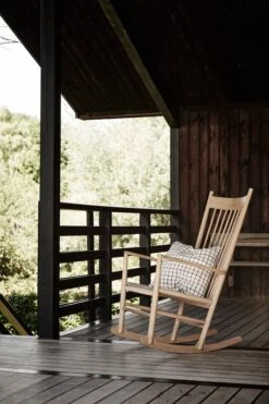 Fredericia J16 Rocking Chair, Soaped Oak -Fatboy Sales Store BMhus J16 16000