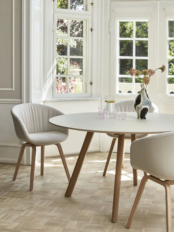 HAY CPH25 Round Table, 140 Cm, Soaped Oak - Offwhite Lino 8 HAY CPH25 Round Table, 140 Cm, Soaped Oak - Offwhite Lino - Image 6