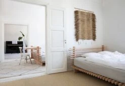 Collaboratorio Cubile 100 Desk, Beech -Fatboy Sales Store Collaboratorio CUBILE BED lifestyle sisustus 7