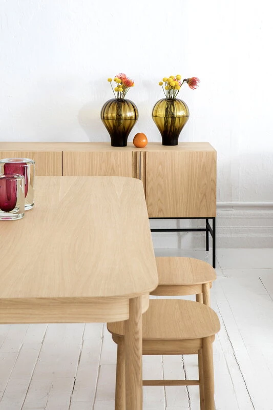 Fogia Figurine Dining Table, Lacquered Oak 6 Fogia Figurine Dining Table, Lacquered Oak - Image 4