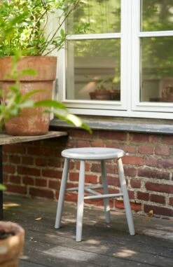 FDB Møbler J27 Stool, Grey Beech -Fatboy Sales Store J272 high