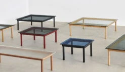 HAY Kofi Table 60 X 60 Cm, Barn Red Lacquered Oak - Grey Glass -Fatboy Sales Store Kofi family 01