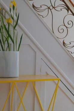 &New Giraffe Console Table, Yellow -Fatboy Sales Store MCsaJxBY