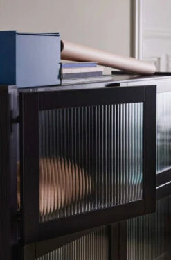 Lundia Classic Vitrine, Reeded Glass, 104 X 149 Cm, Black Lacquered -Fatboy Sales Store lundiaxmatri 0137 lr