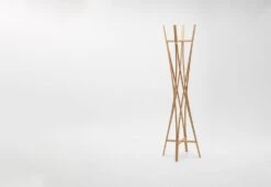 Tra Coat Stand